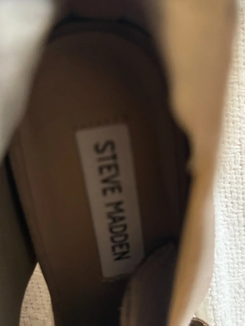 Steve Madden Women’s Size 8 Taupe Suede Open Toe Wedge Sneakers Back Zip